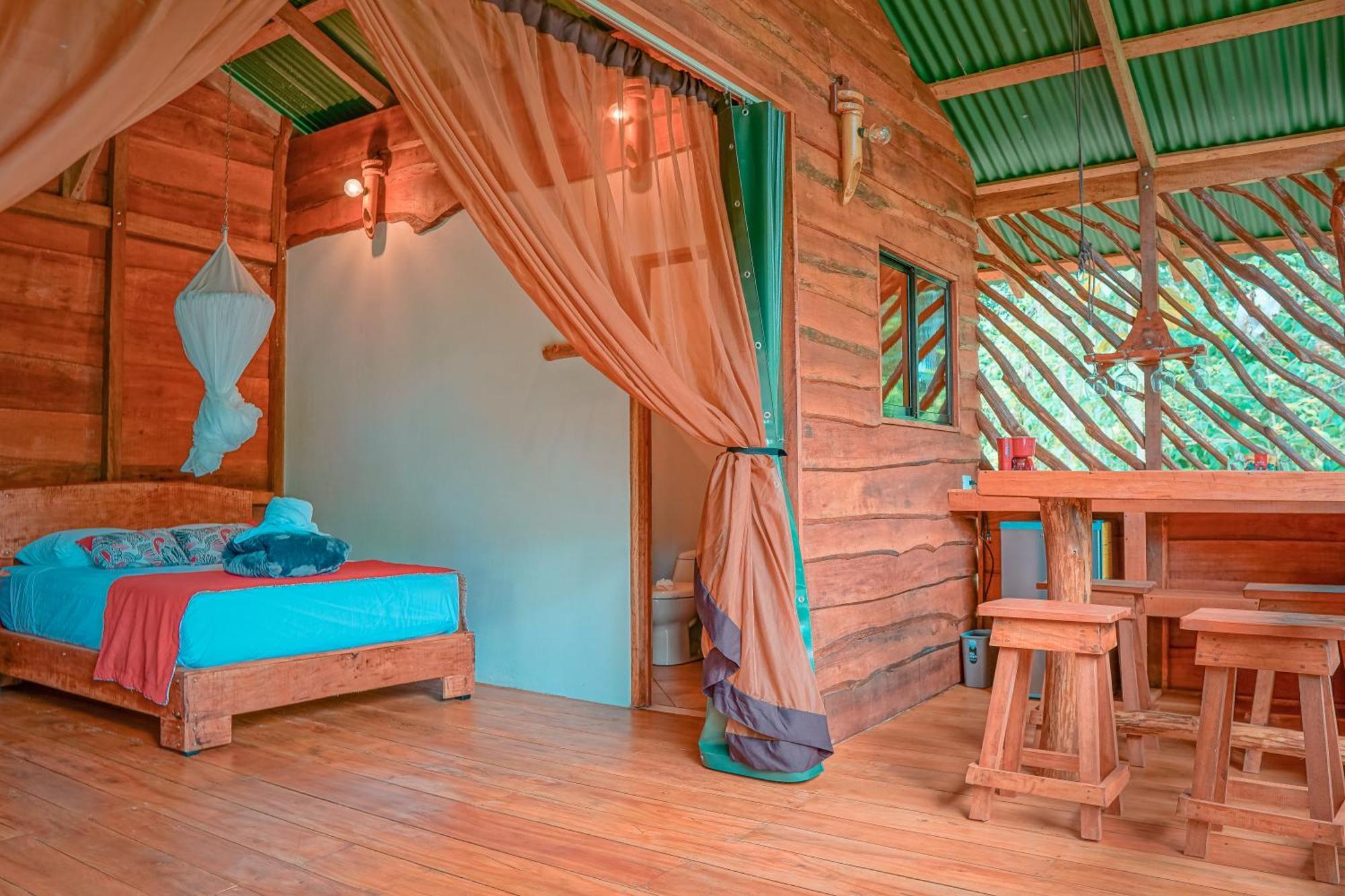 La Tigra Rainforest Lodge La Fortuna Exterior photo